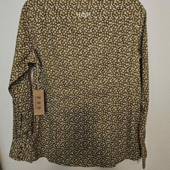 Ariat NWT Shirt Medium Brown Floral Western - Picture 5 of 7